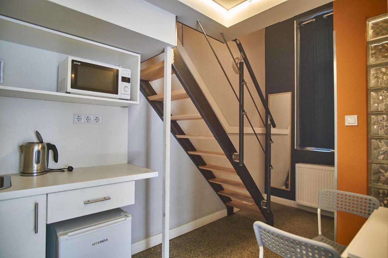 Z40 Apartments - Hostaid Будапеща Стая снимка